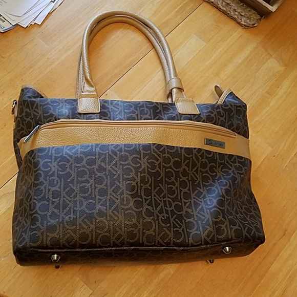 calvin klein carry bag